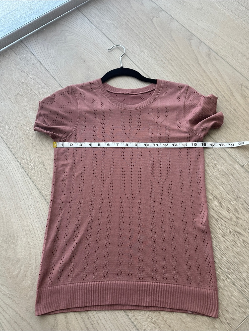 Lululemon Swiftly Breathe Short Sleeve *Fletching Lines